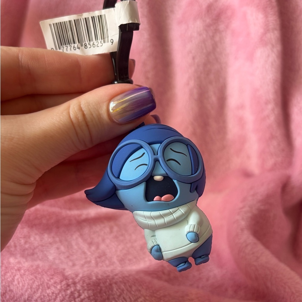 Inside out sadness vinyl figure clip